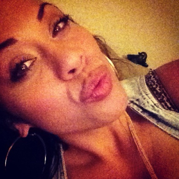 Meet your Posher, Angela - Picture 6 of 7